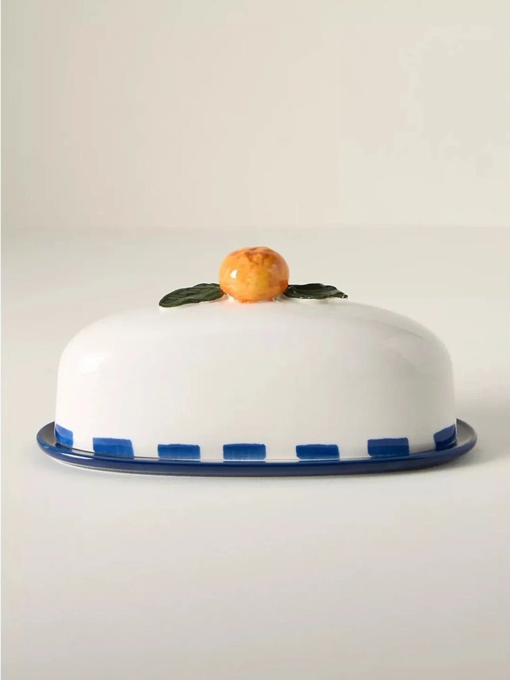 ❤️ Anthropologie Hand-Painted Orange Motif Stoneware Butter Dish - NWT - Picture 3 of 7